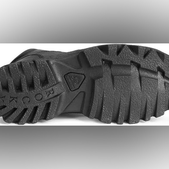 Men\'s Rugged Black Boots main image 4